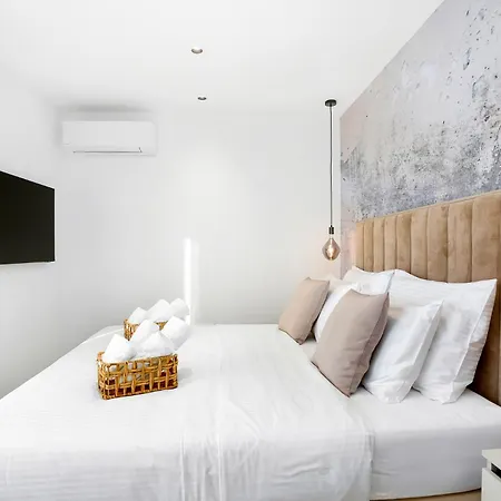 Fly - Ap1 - Mpolo Apartment *